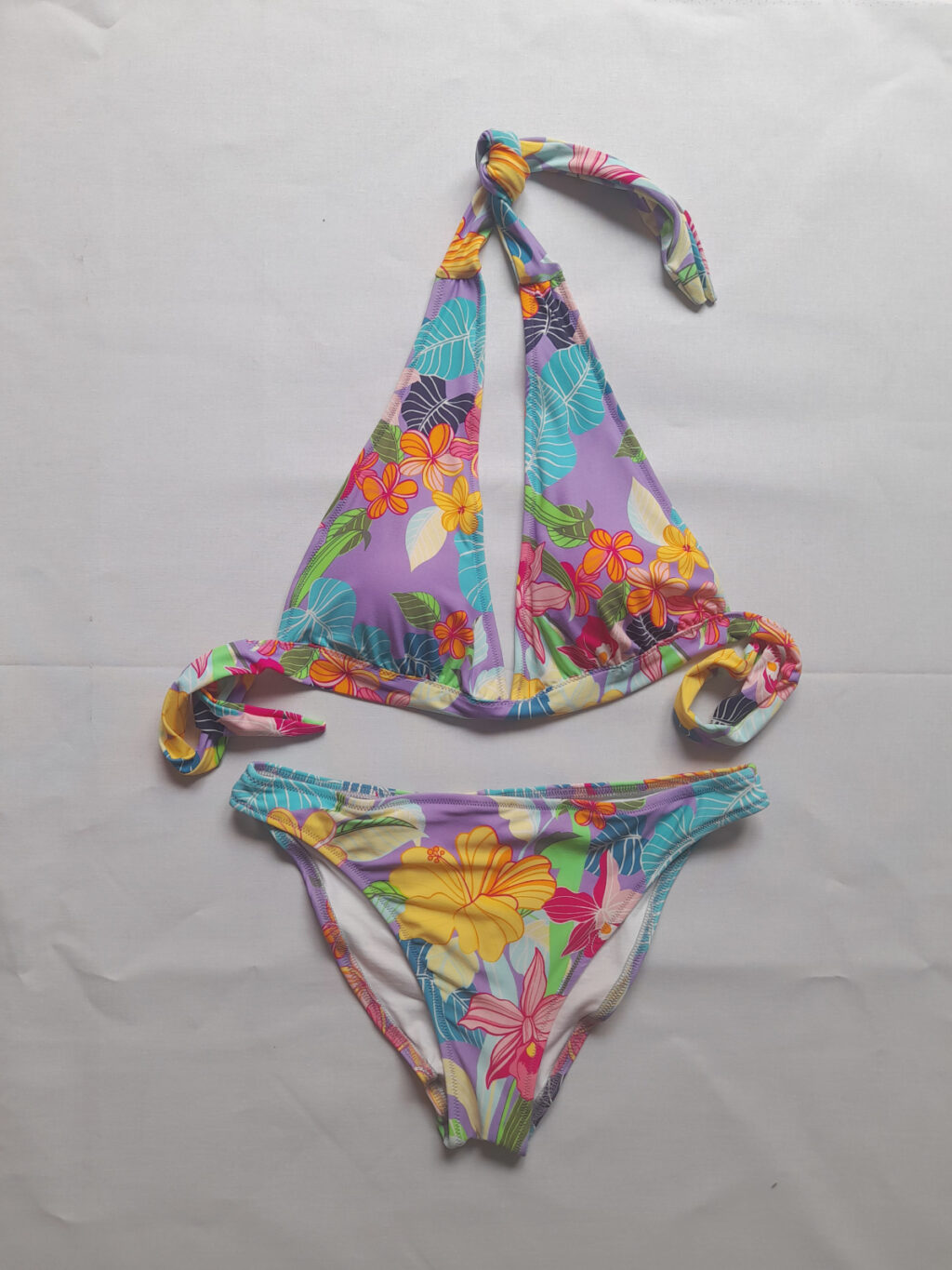 Costume due pezzi a fiori Hawaiani